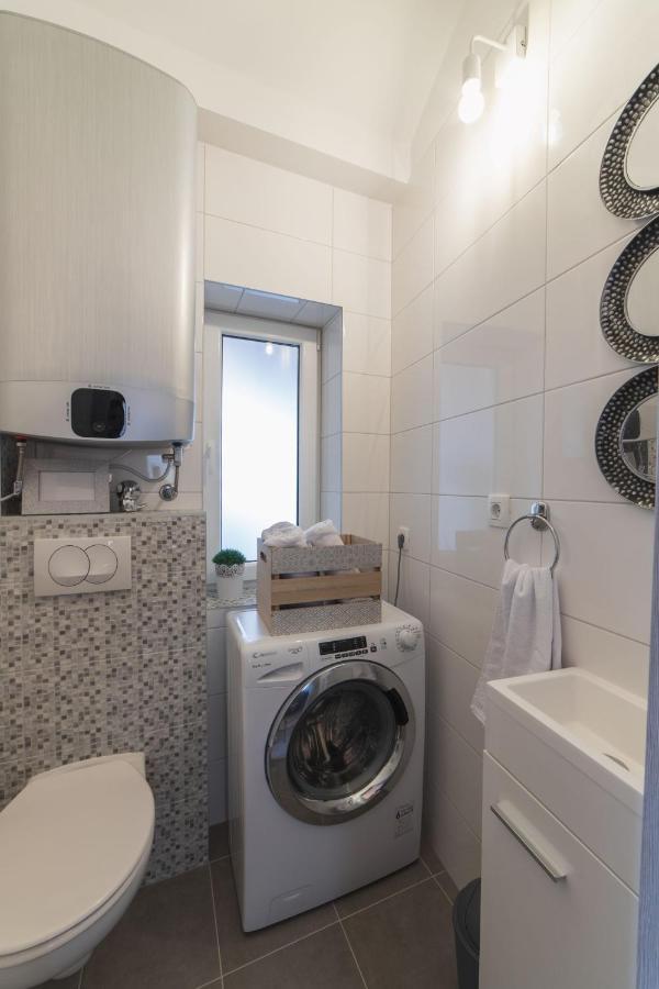 Apartment Fiora Kaštela Zewnętrze zdjęcie