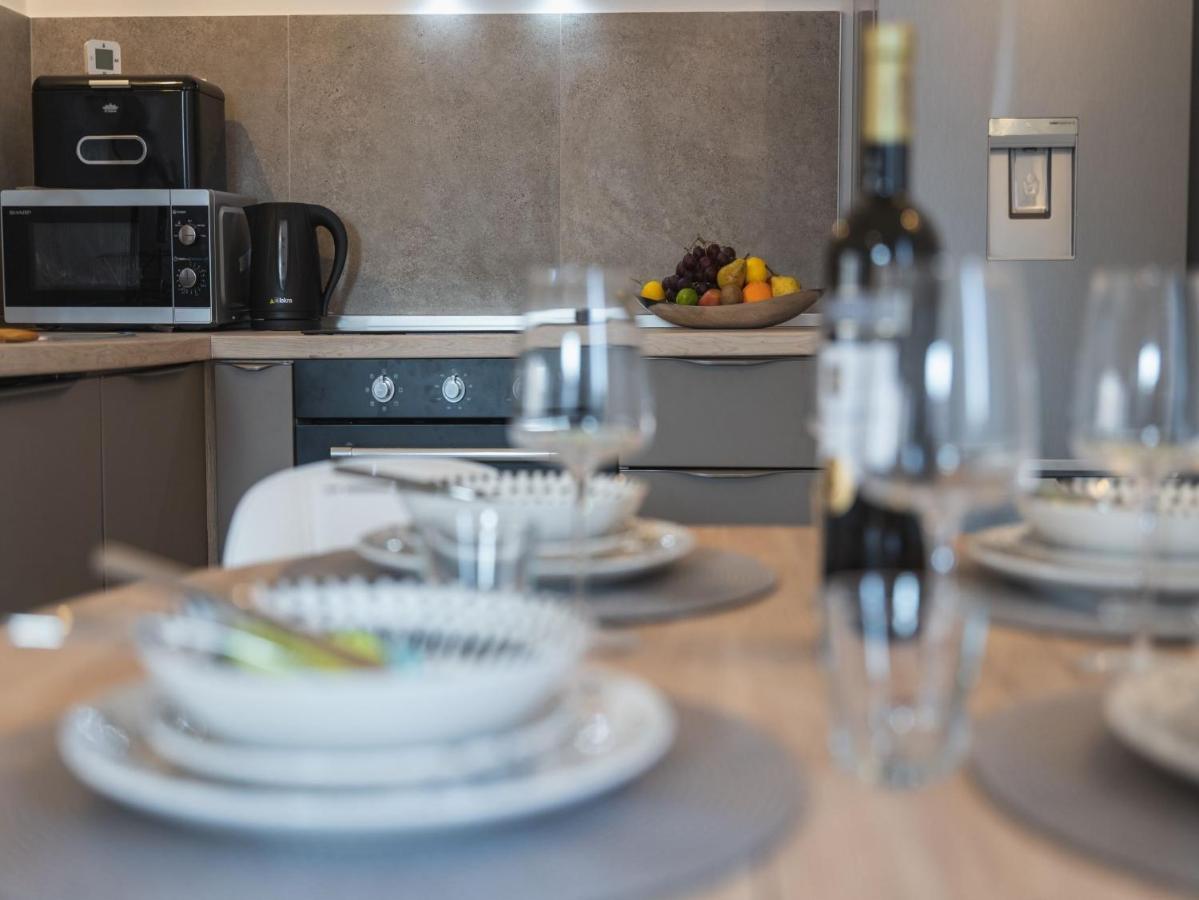 Apartment Fiora Kaštela Zewnętrze zdjęcie