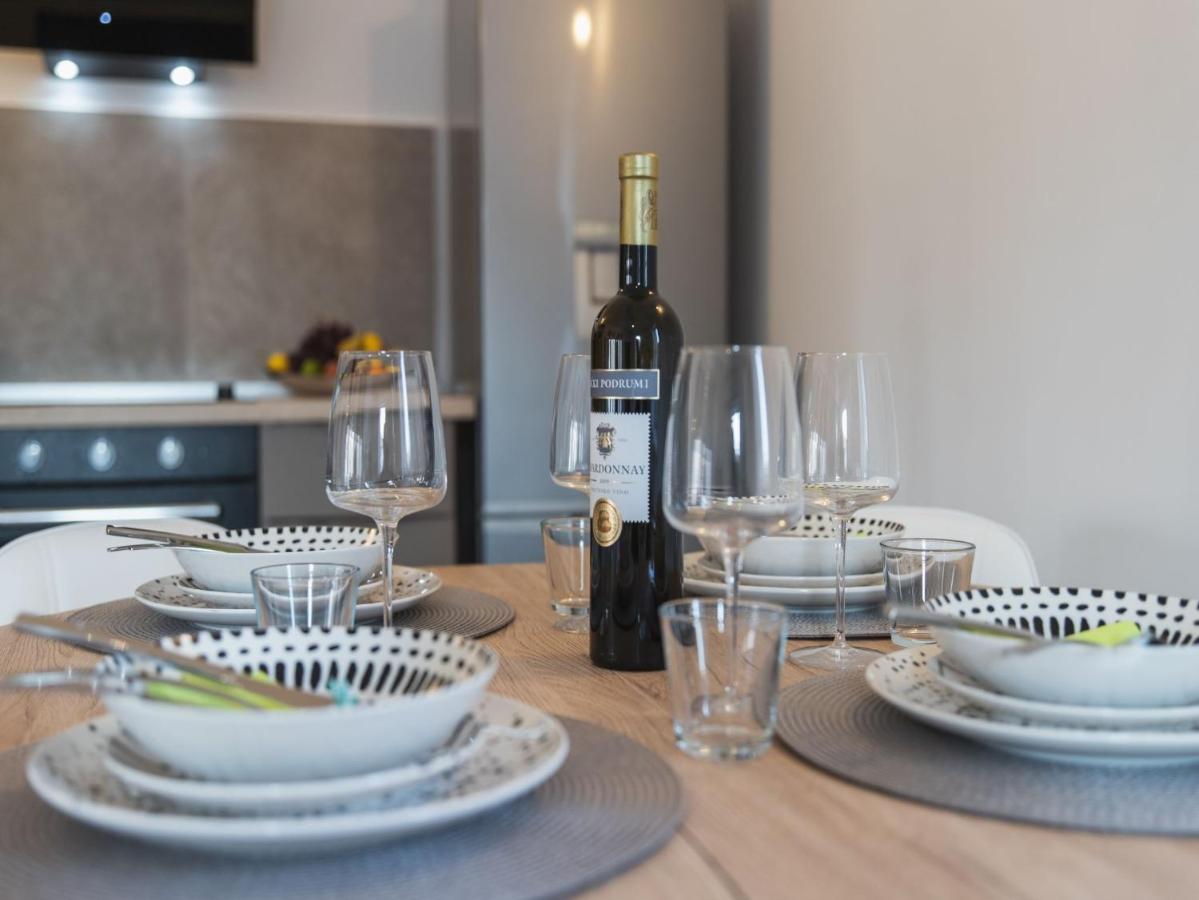 Apartment Fiora Kaštela Zewnętrze zdjęcie