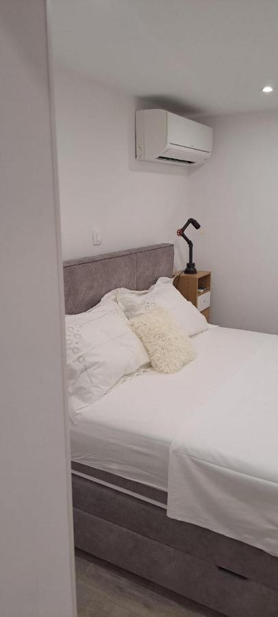 Apartment Fiora Kaštela Zewnętrze zdjęcie